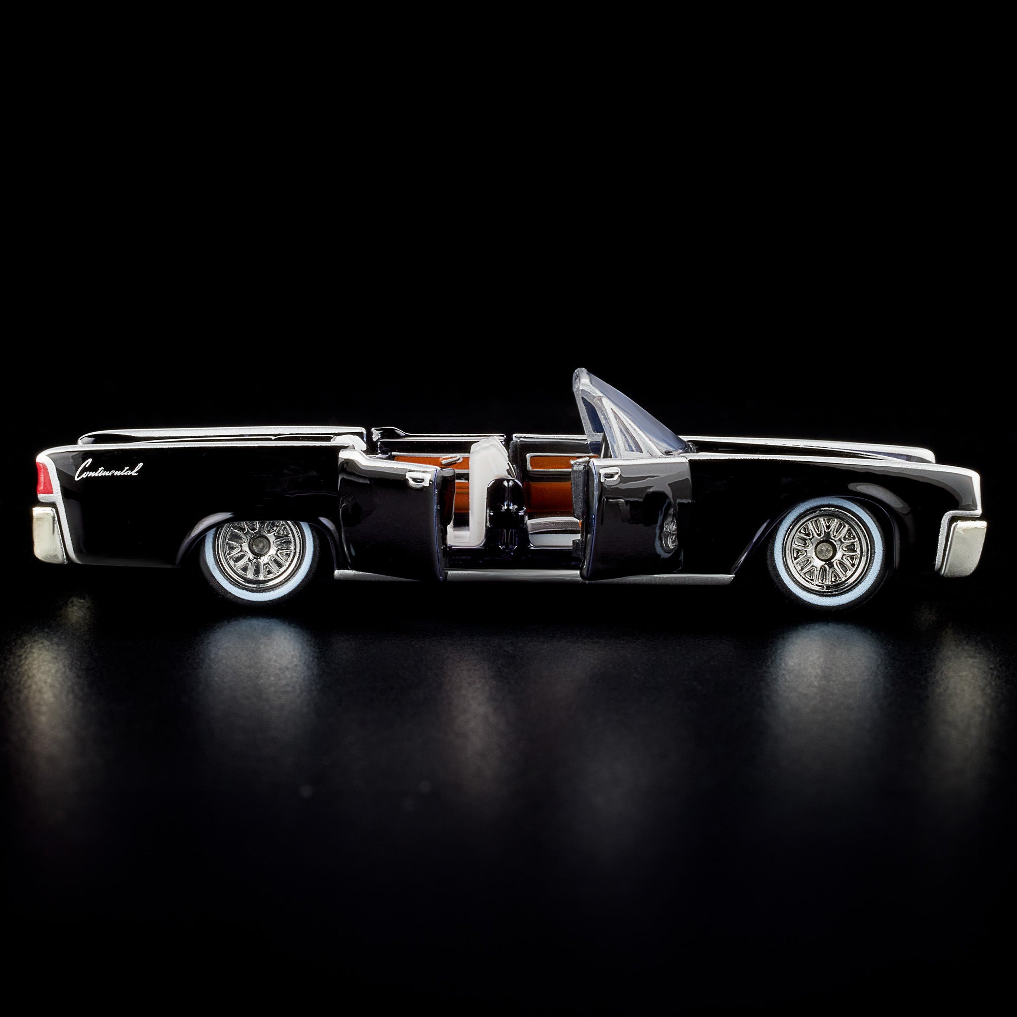 Hot Wheels RLC Exclusive ’61 Lincoln Continental