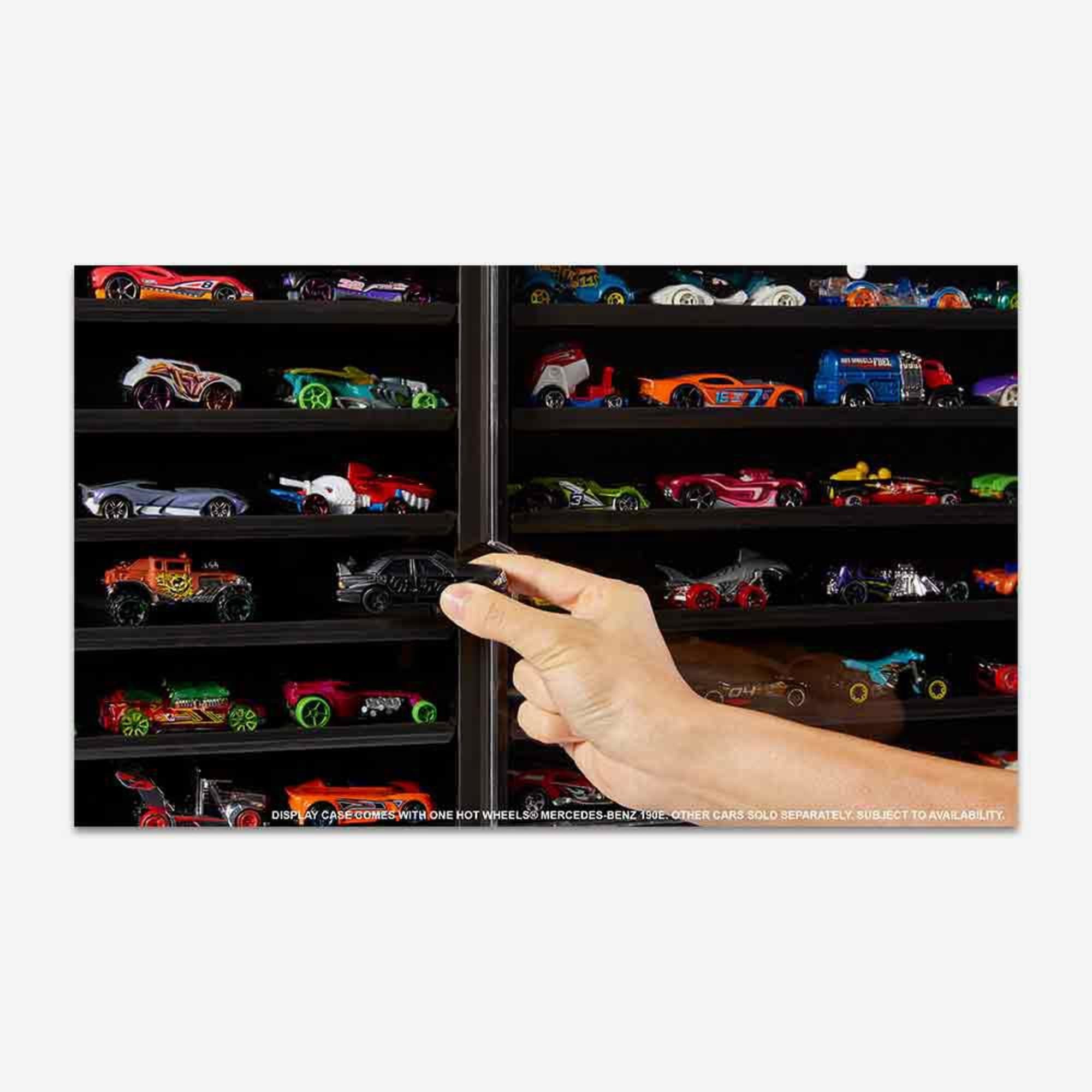 HW Display Case Plus Exclusive Mercedes-Benz 190 E 2.5-16 Evolution II
