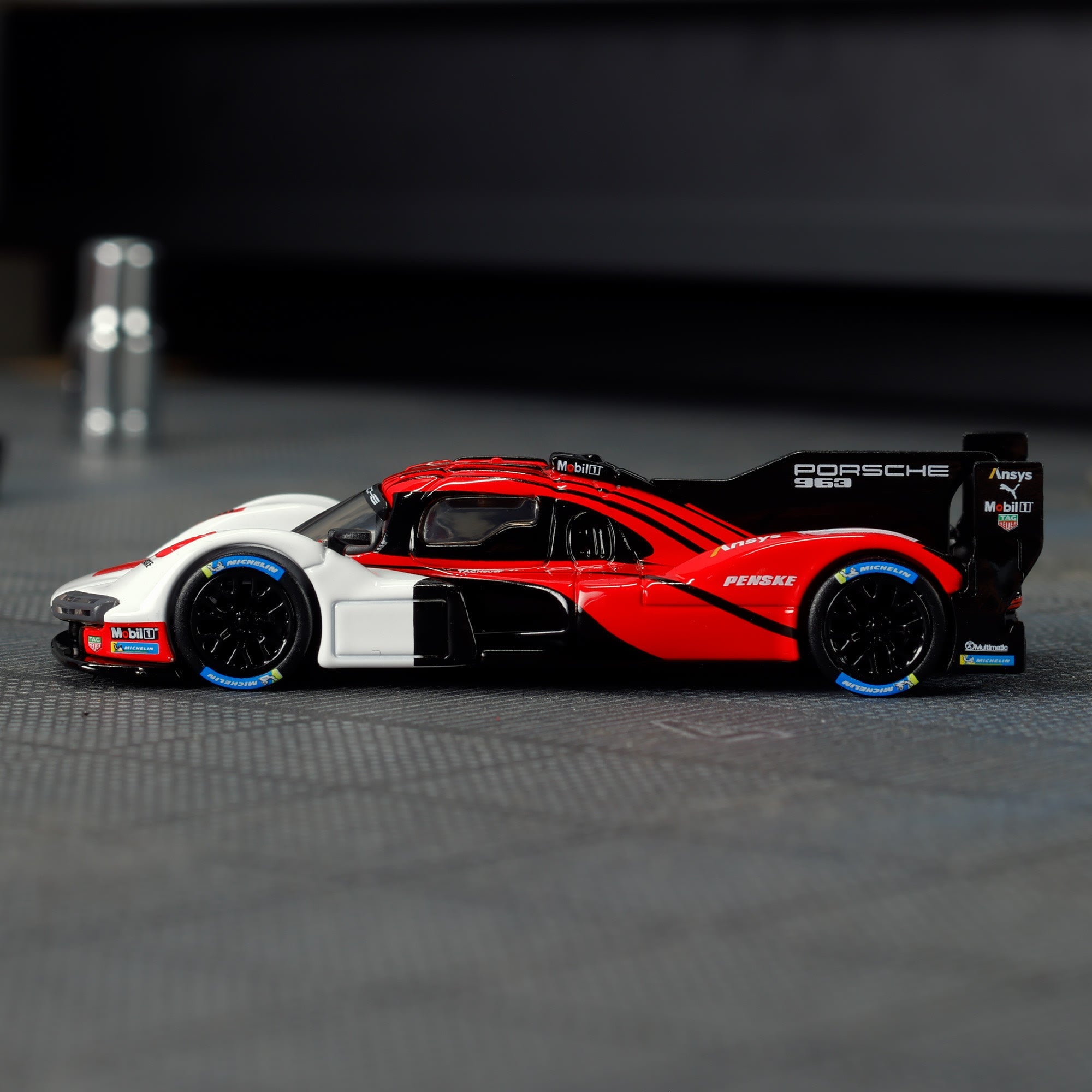 Hot Wheels Elite 64 Porsche 963