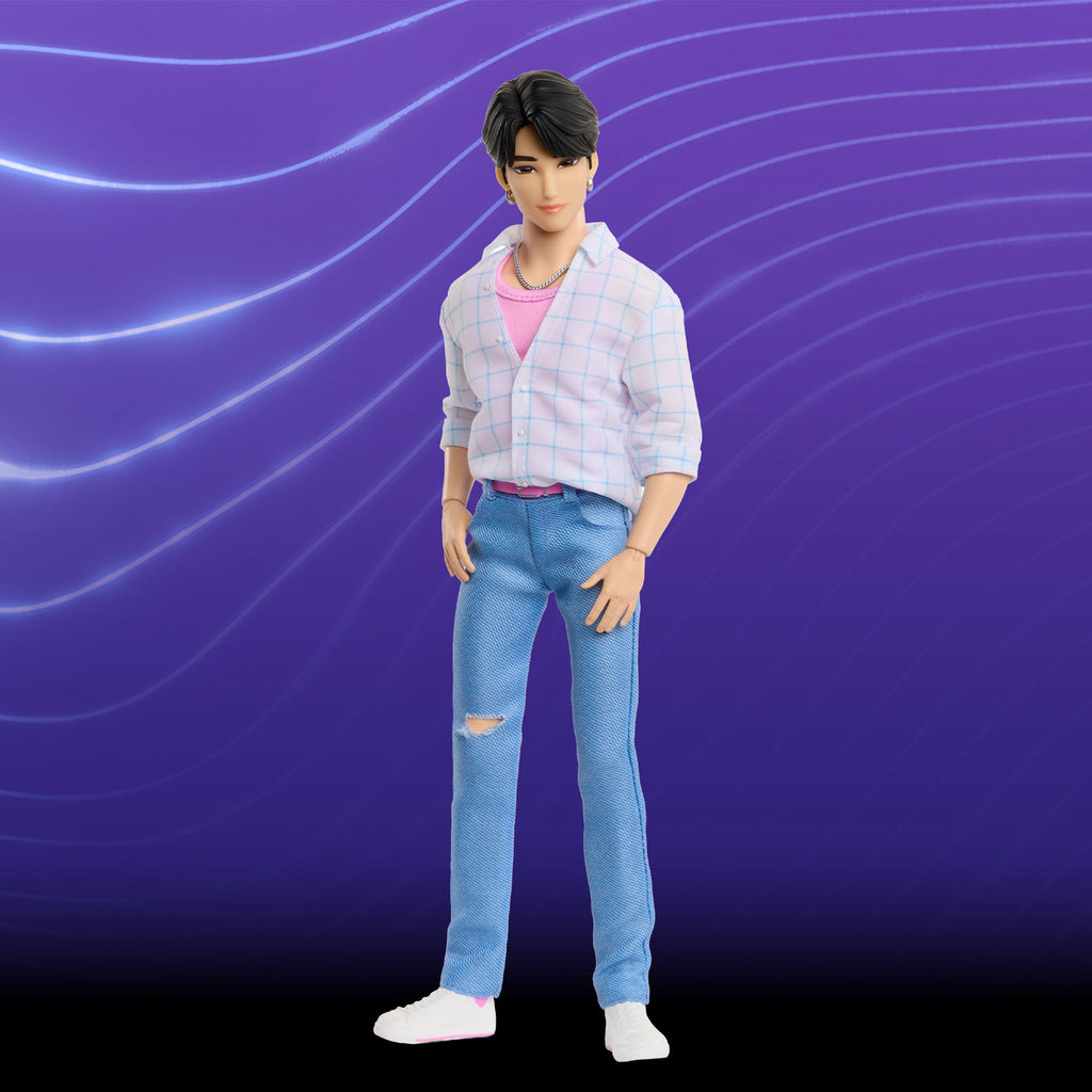 KPop Demon Hunters Jinu Fashion Doll