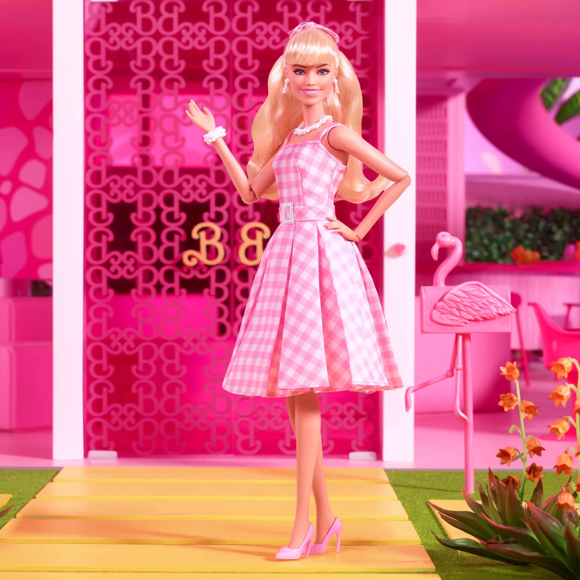 Barbie in Pink Gingham Dress – Barbie The Movie