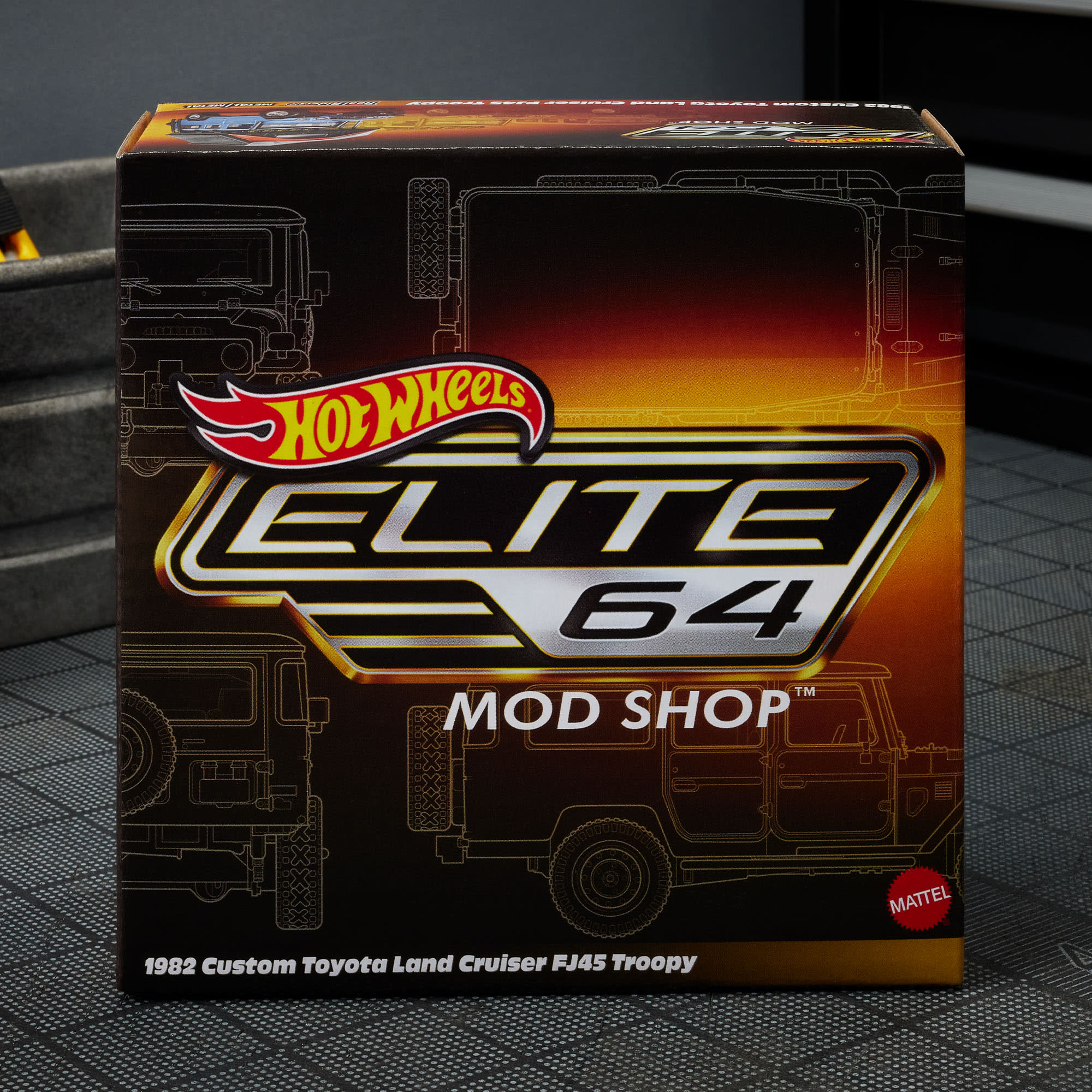 Hot Wheels Elite 64 Mod Shop 1982 Custom Toyota Land Cruiser FJ45 Troopy