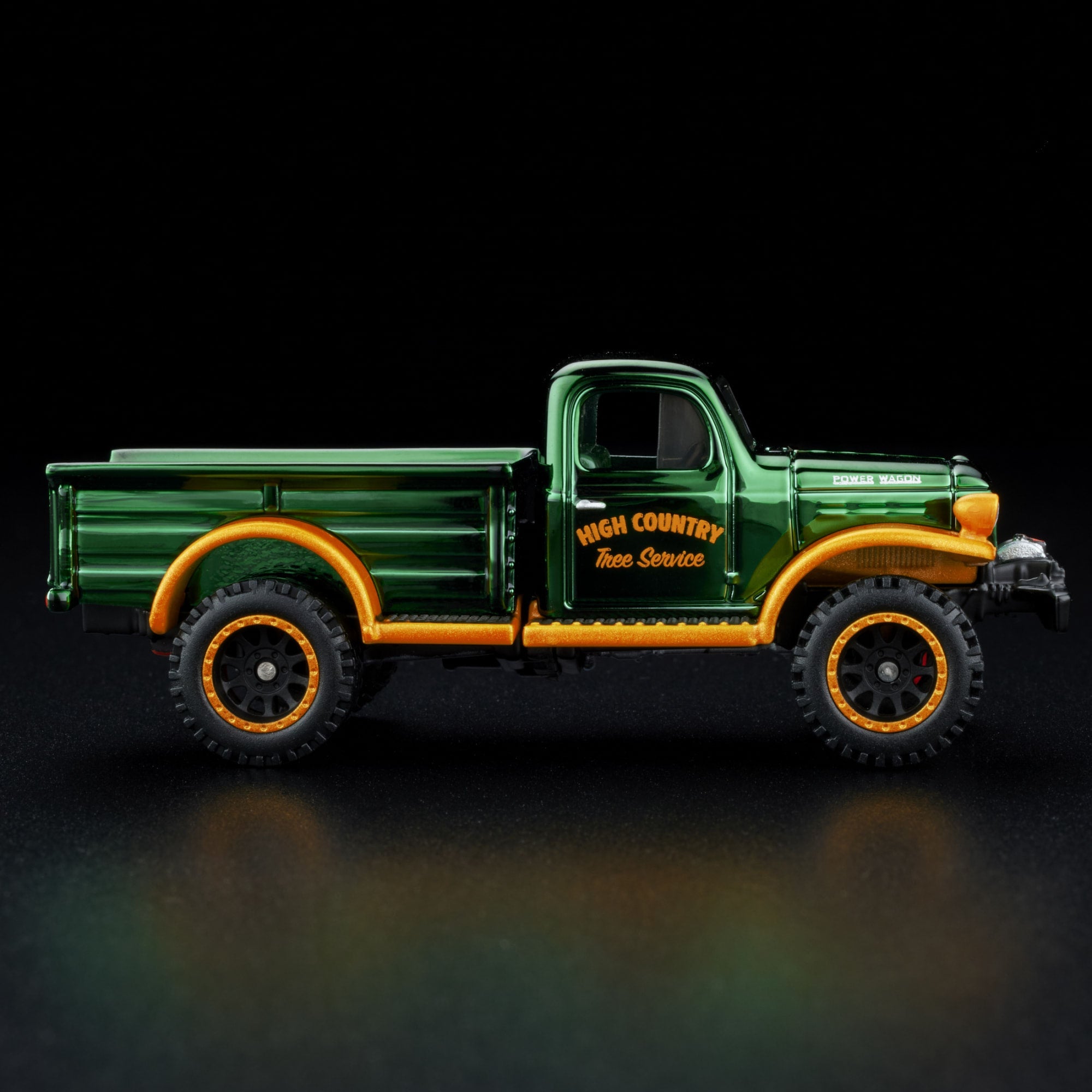 Hot Wheels RLC Exclusive Holiday 1952 Dodge Power-Wagon