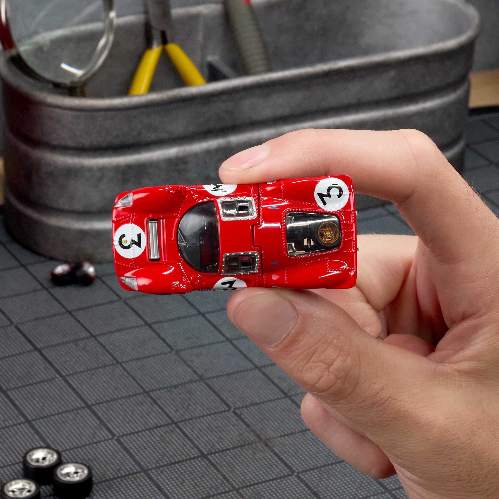 Hot Wheels Elite 64 1967 Ferrari 330 P4