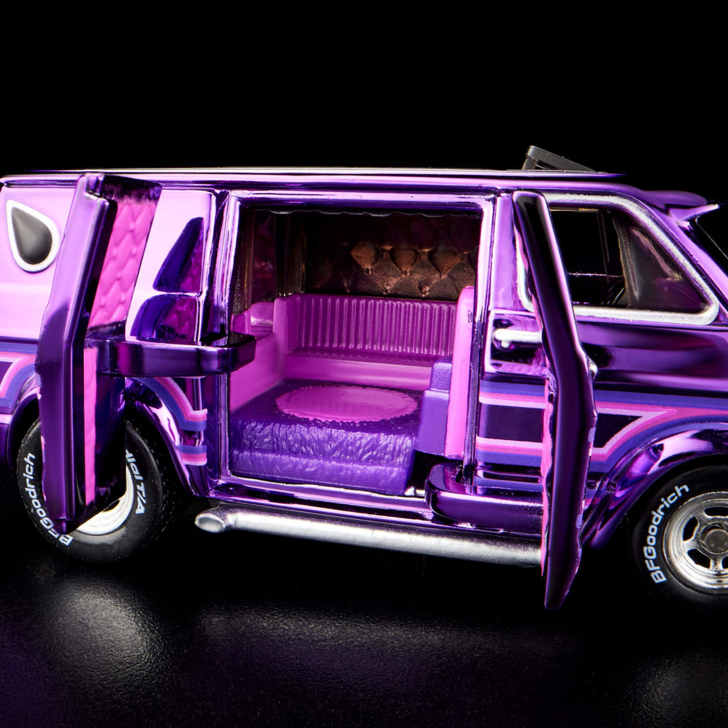 Hot Wheels RLC Exclusive ‘70s Dodge Tradesman Van