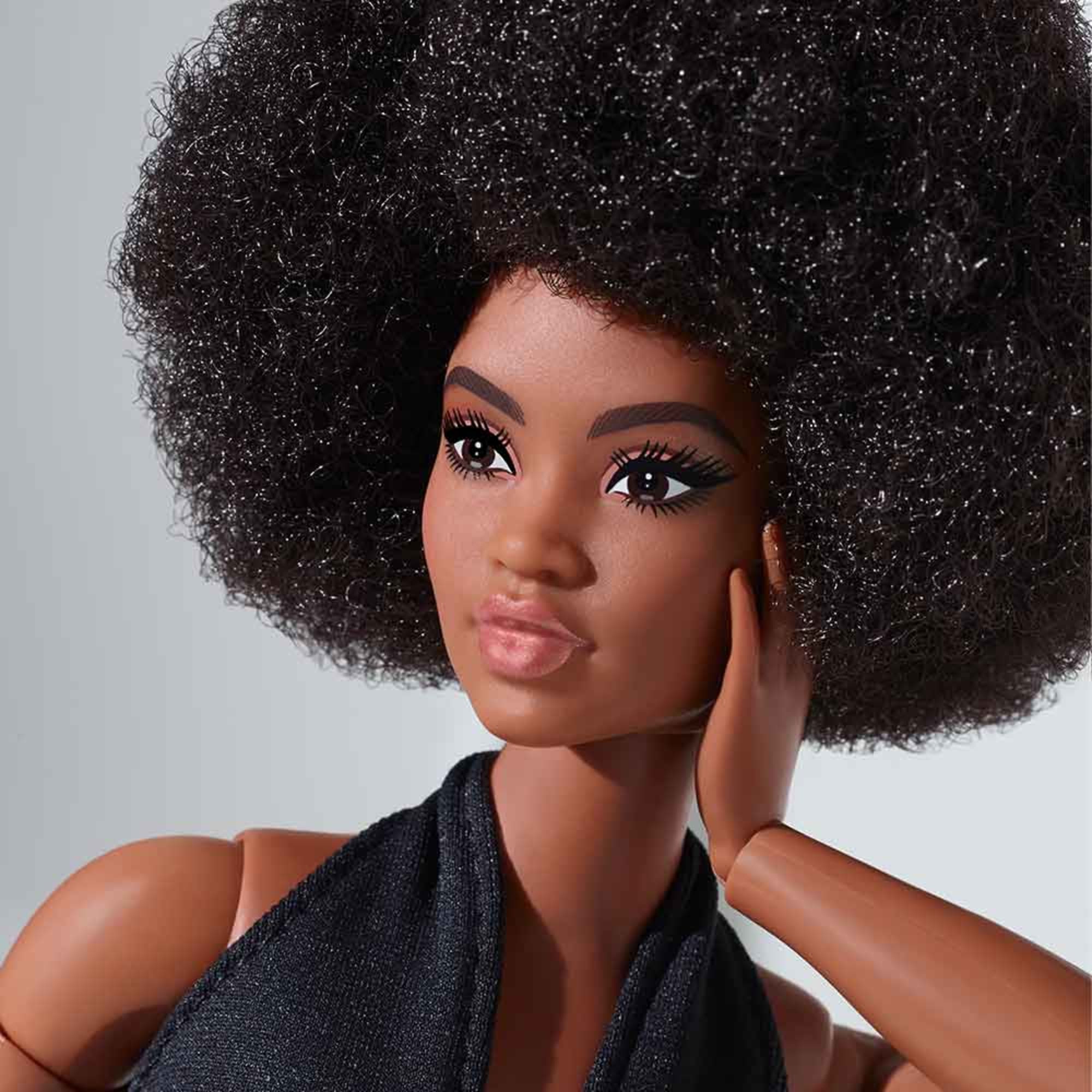 Barbie Looks Doll (Curvy, Brunette)