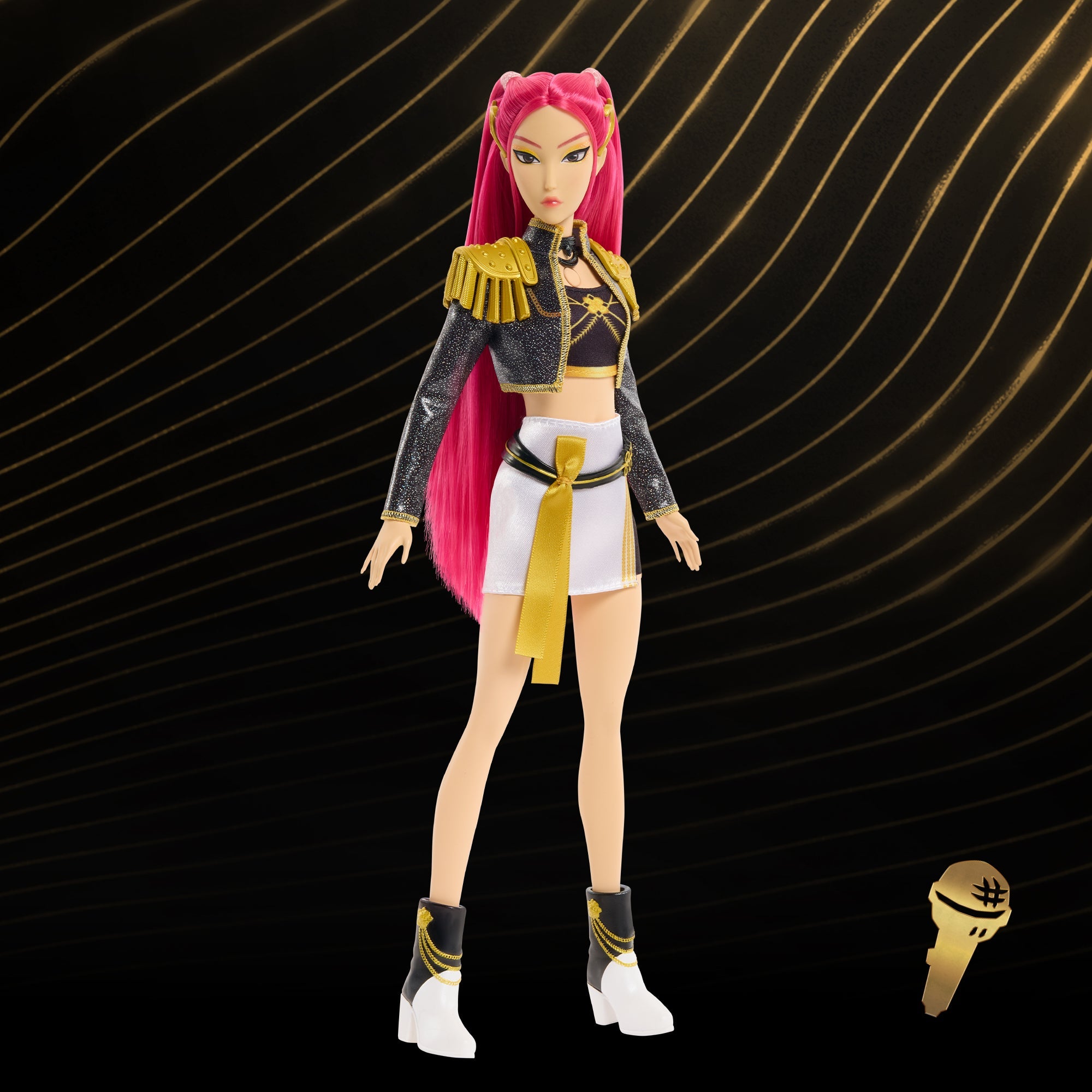 KPop Demon Hunters Singing Mira Fashion Doll