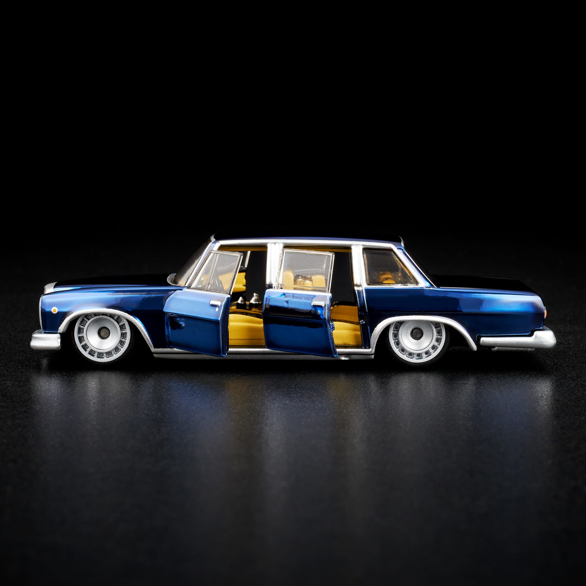 Hot Wheels RLC Exclusive 1964 Mercedes-Benz 600