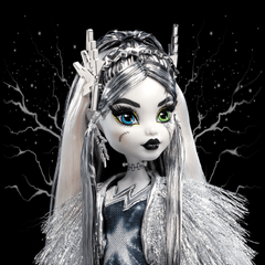 Monster High Voltageous Frankie Stein Reproduction Doll