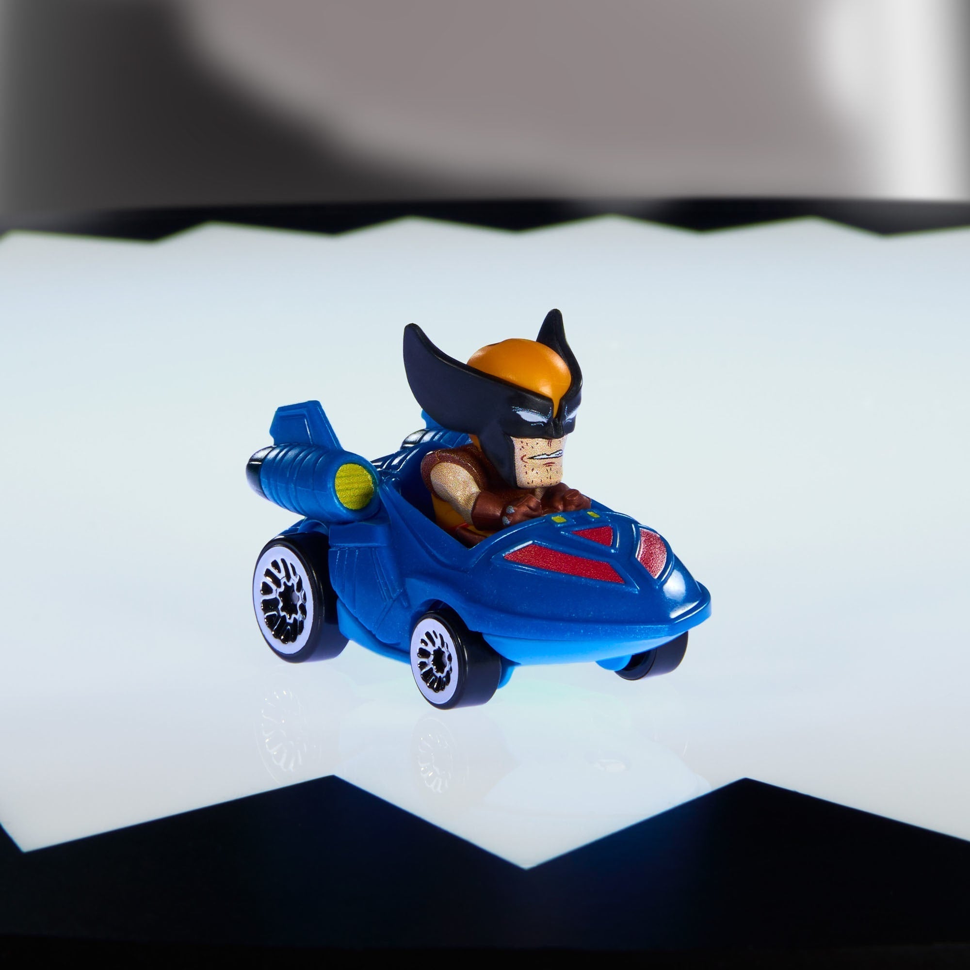 Hot Wheels RacerVerse Marvel Super Heroes Secret Wars Vehicle