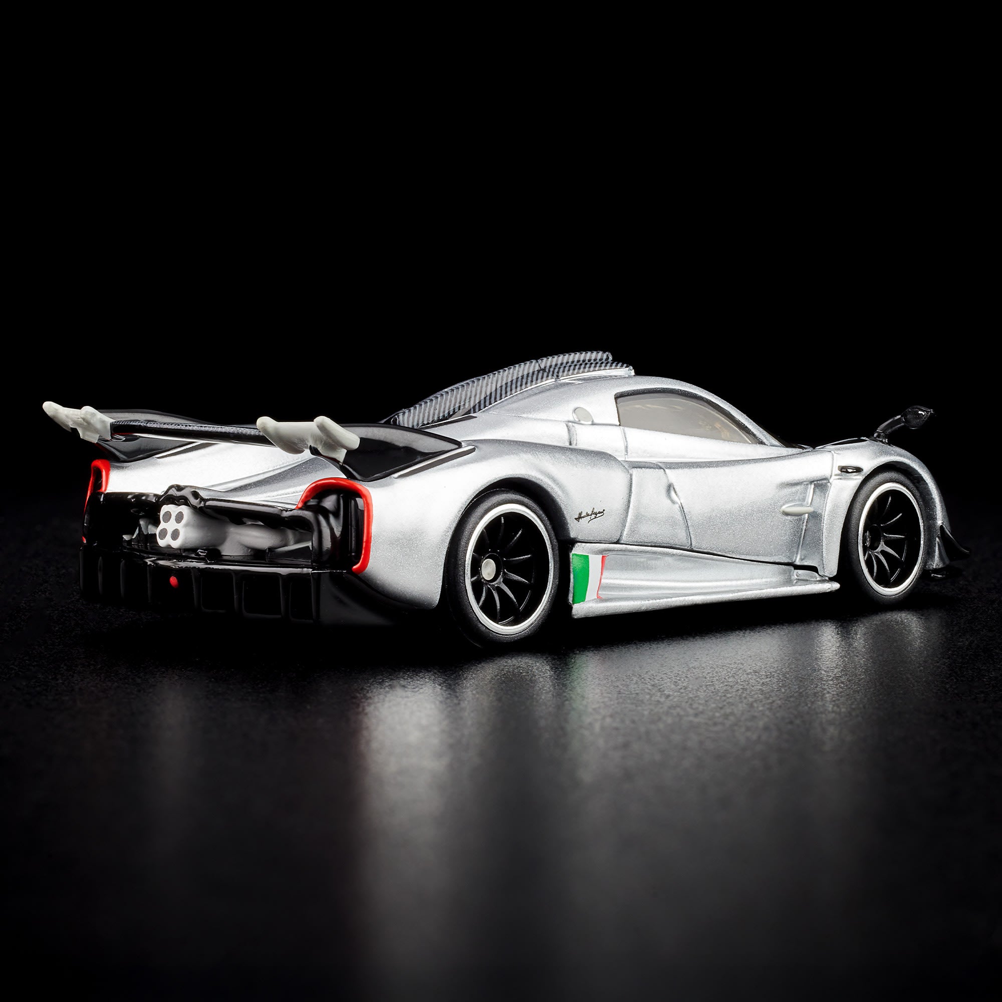 Hot Wheels RLC Exclusive ’21 Pagani Huayra R