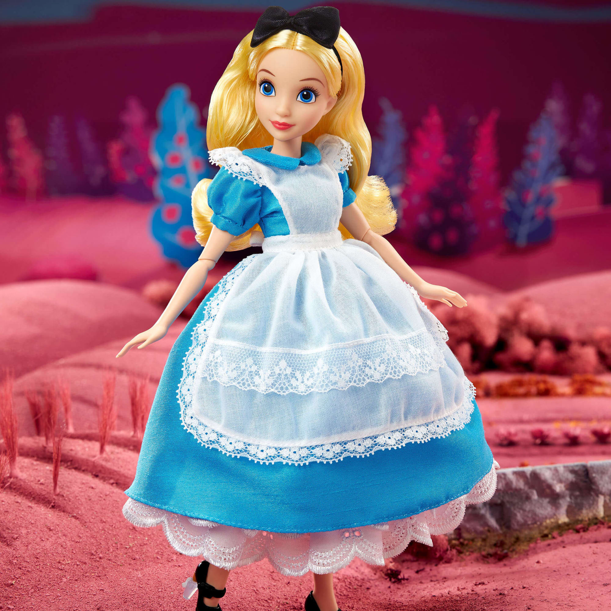 Disney Collector Alice in Wonderland Doll