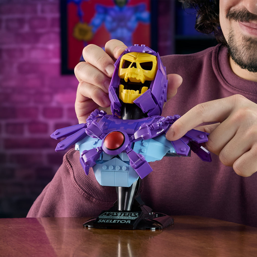 Mattel Brick Shop Masters of the Universe Buildable Skeletor Bust