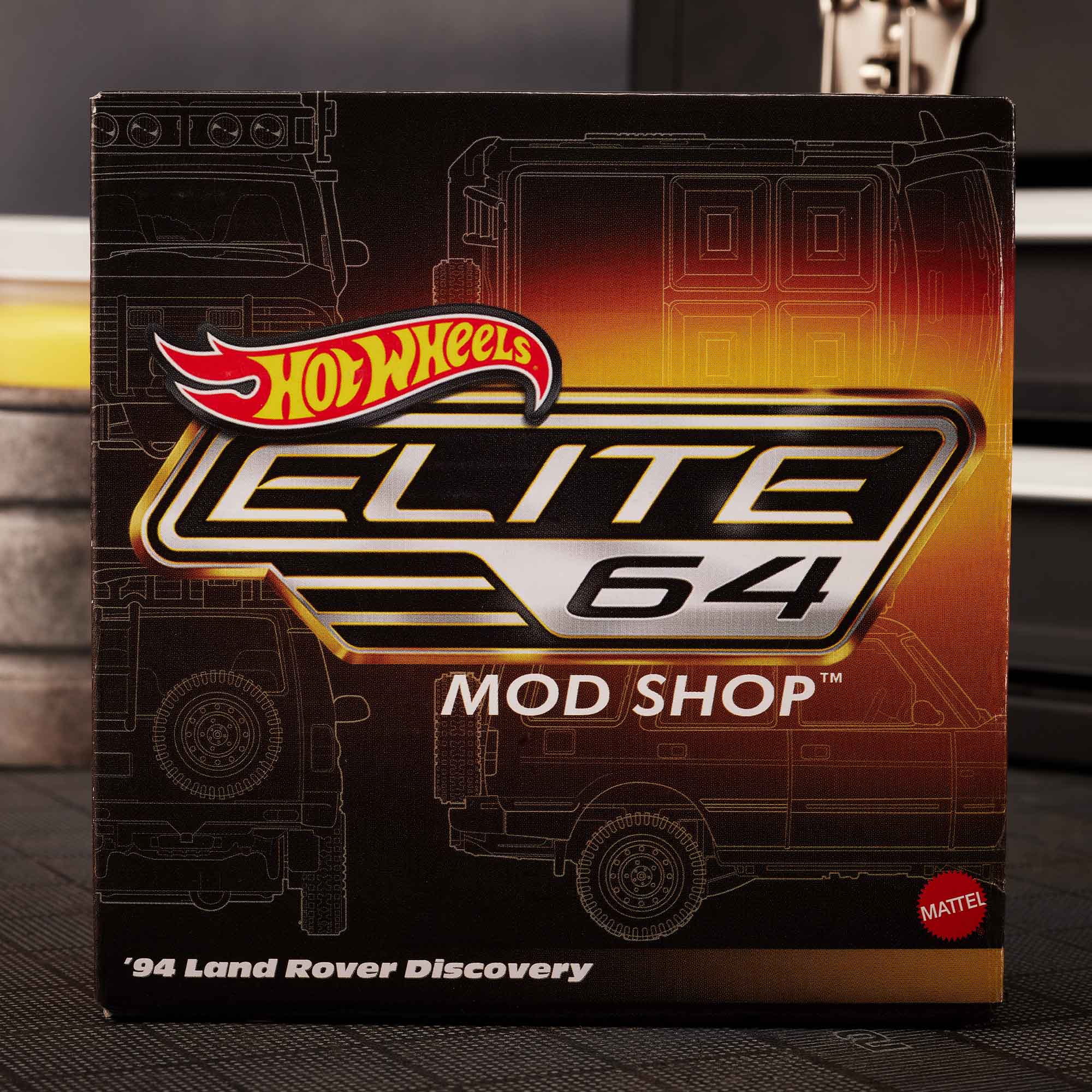 Hot Wheels Elite 64 Mod Shop '94 Land Rover Discovery