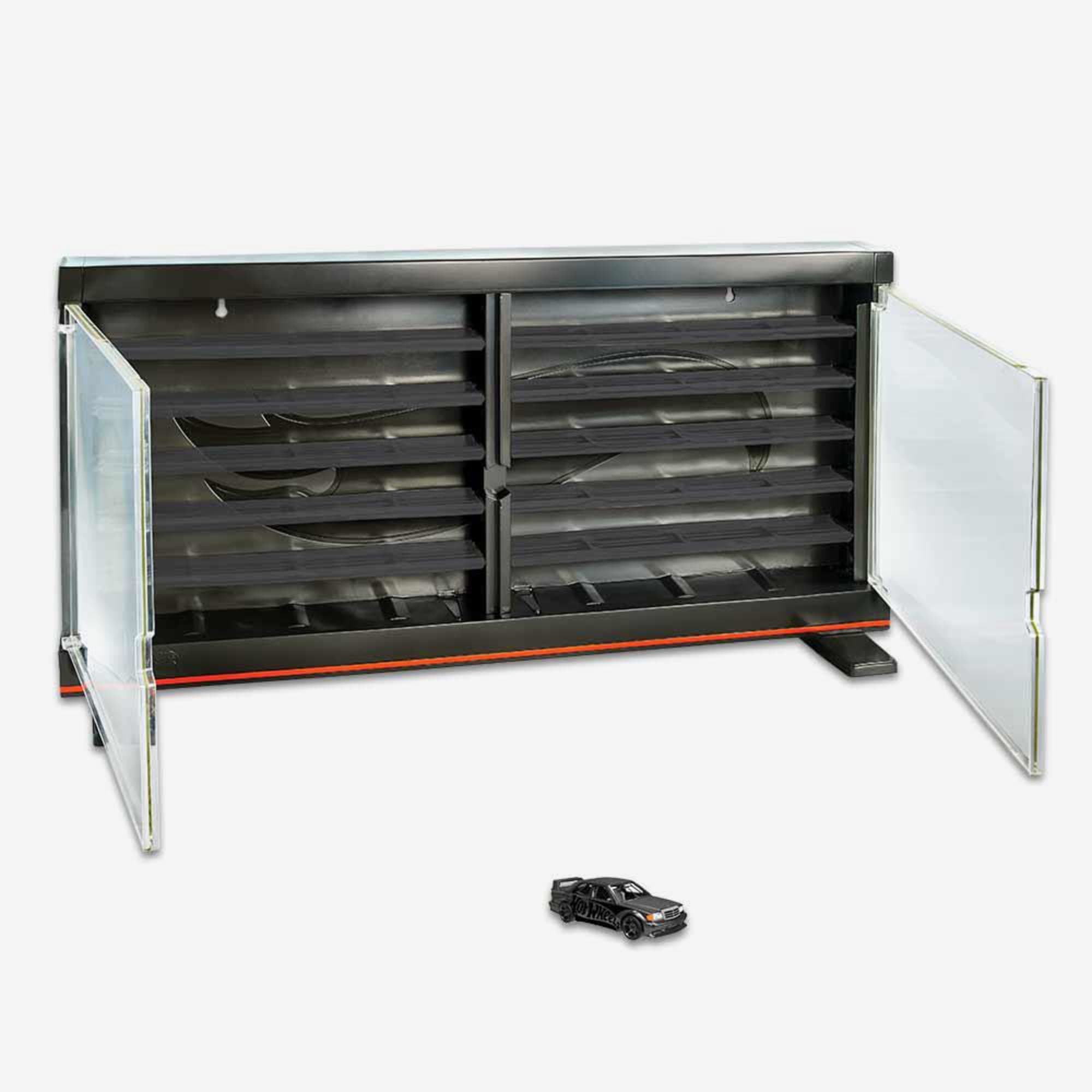 HW Display Case Plus Exclusive Mercedes-Benz 190 E 2.5-16 Evolution II